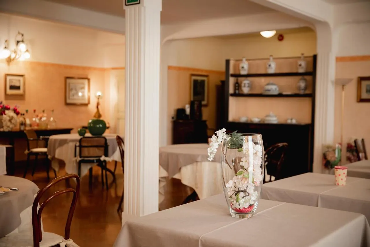 Hotel San Genesio Fabbrico 3*,